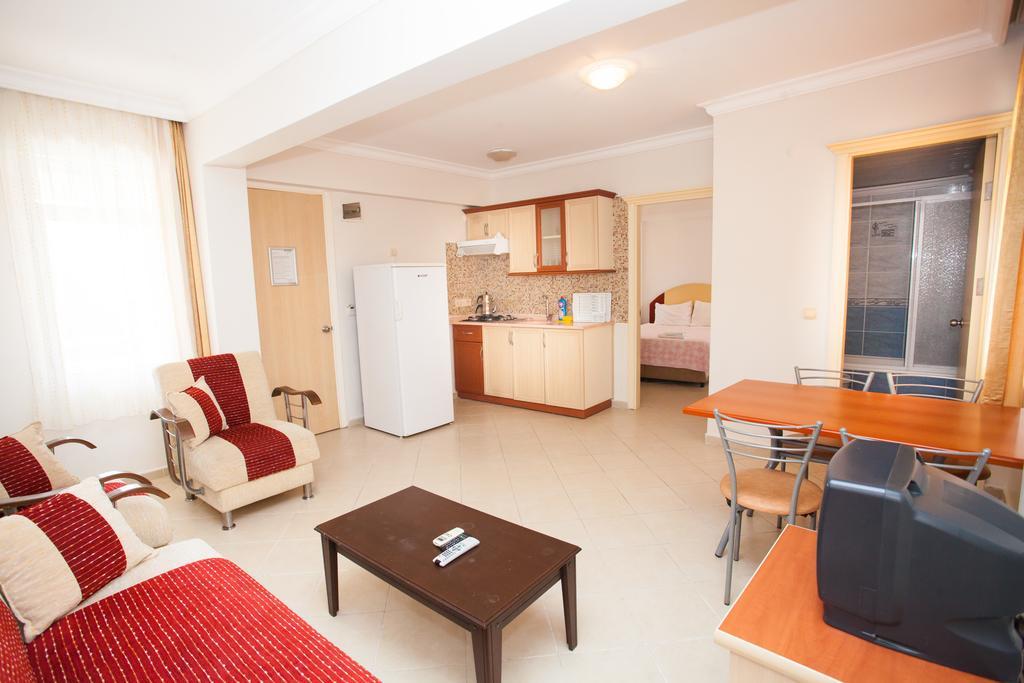 Yalcinkaya Apart Hotel Çeşme Kültér fotó