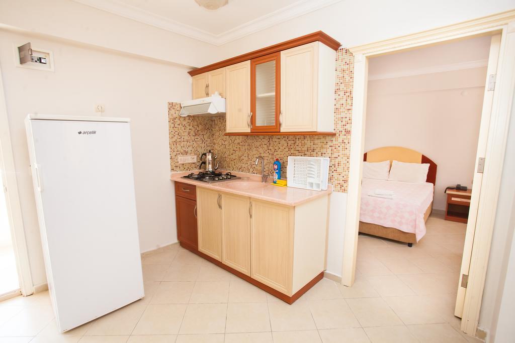Yalcinkaya Apart Hotel Çeşme Kültér fotó
