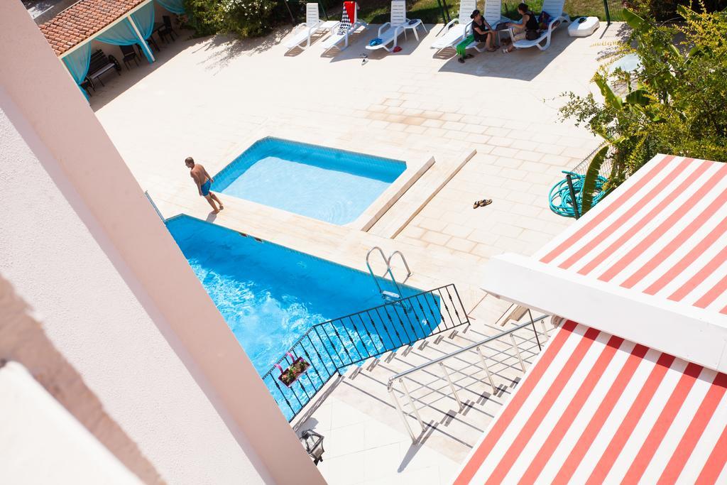 Yalcinkaya Apart Hotel Çeşme Kültér fotó