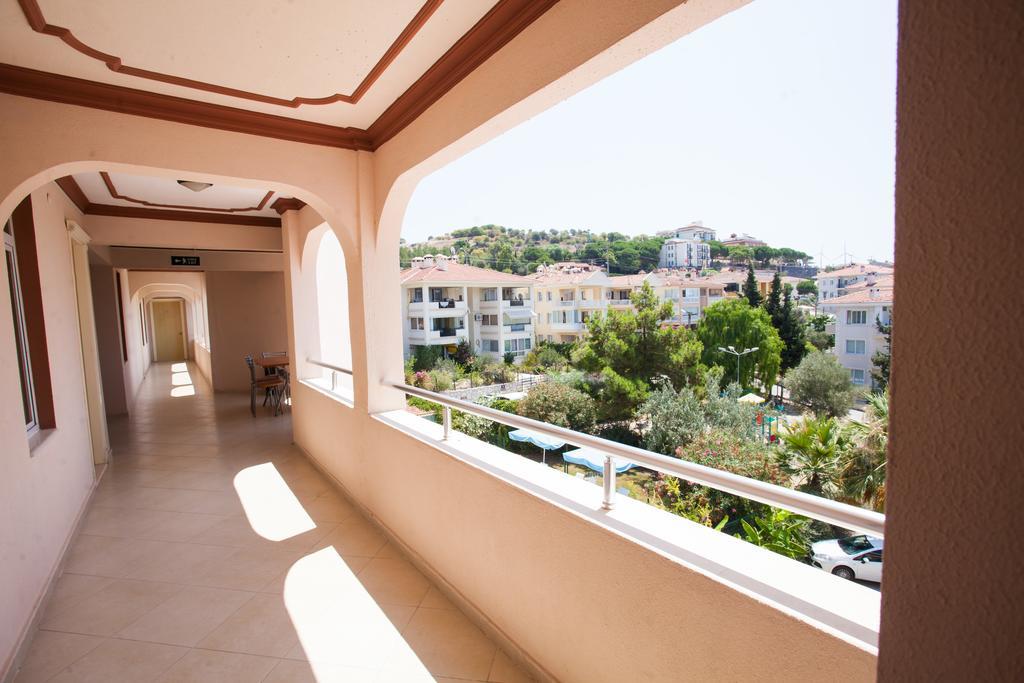 Yalcinkaya Apart Hotel Çeşme Kültér fotó