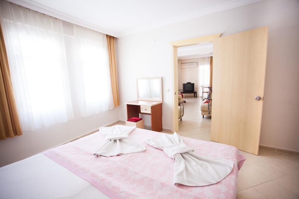 Yalcinkaya Apart Hotel Çeşme Kültér fotó
